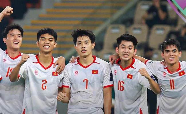 Hoàn trả hàng ngày fcb8 chính thức